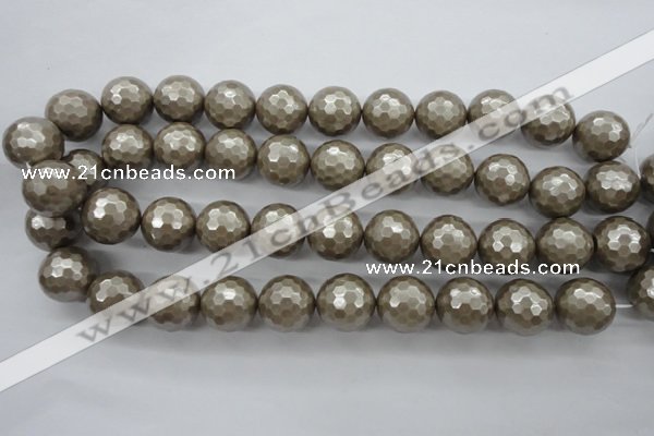 CSB1195 15.5 inches 18mm faceted round shell pearl beads