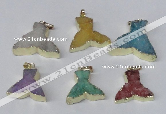 NGP2231 20*25mm - 22*30mm fishtail druzy agate gemstone pendants