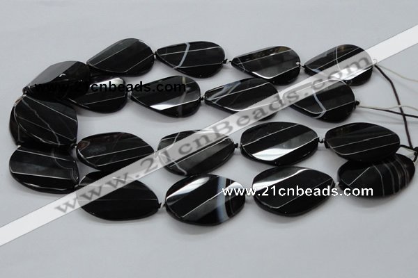 CAA285 28*38mm twisted & faceted teardrop black line agate beads