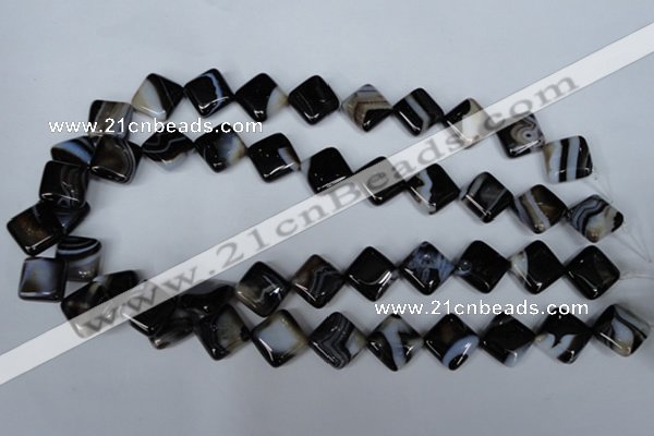 CAG3043 15.5 inches 14*14mm diamond black line agate beads