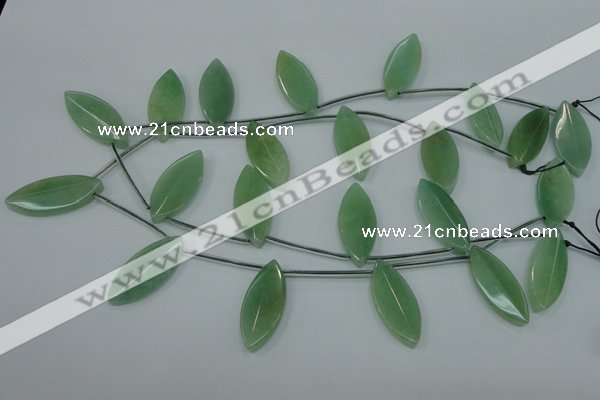 CAJ90 Top-drilled 15*35mm carved leaf green aventurine beads wholesale