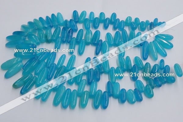 CCH500 15.5 inches 6*18mm - 8*25mm dyed white jade chips beads