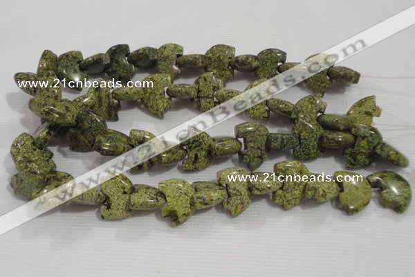 CFG794 12.5 inches 14*18mm carved animal green lace gemstone beads