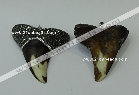 CGP273 45*50mm shark teeth resin pendants wholesale