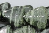 CSJ35 15.5 inches 30*30mm triangle green silver line jasper beads