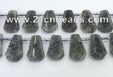 CTD2352 Top drilled 16*18mm - 20*30mm freeform moss quartz beads