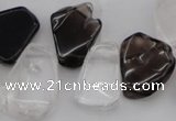 CTD322 15*20mm - 20*25mm freeform white crystal & smoky quartz beads